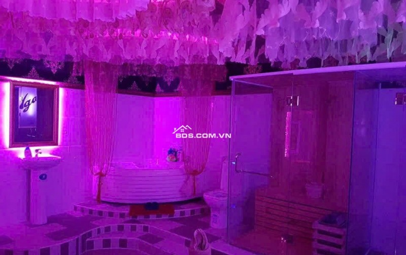 CHO THUÊ NHÀ MTKD SẦM UẤT TRƯỜNG SA, Q. PHÚ NHUẬN DTSD 400M2 CHỈ 70TR/TH. LH:0918045839, 0902584679.